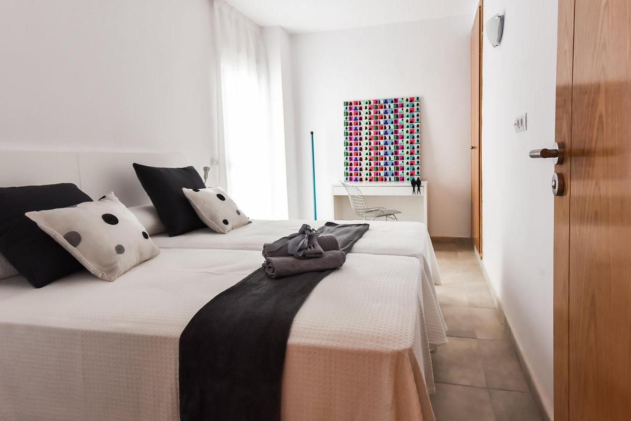 Sal Mar Suites Santa Eularia des Riu Exteriér fotografie